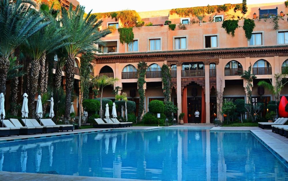 Les Jardins De La Koutoubia Hotel Marrakesh Luaran gambar The swimming pool at the hotel