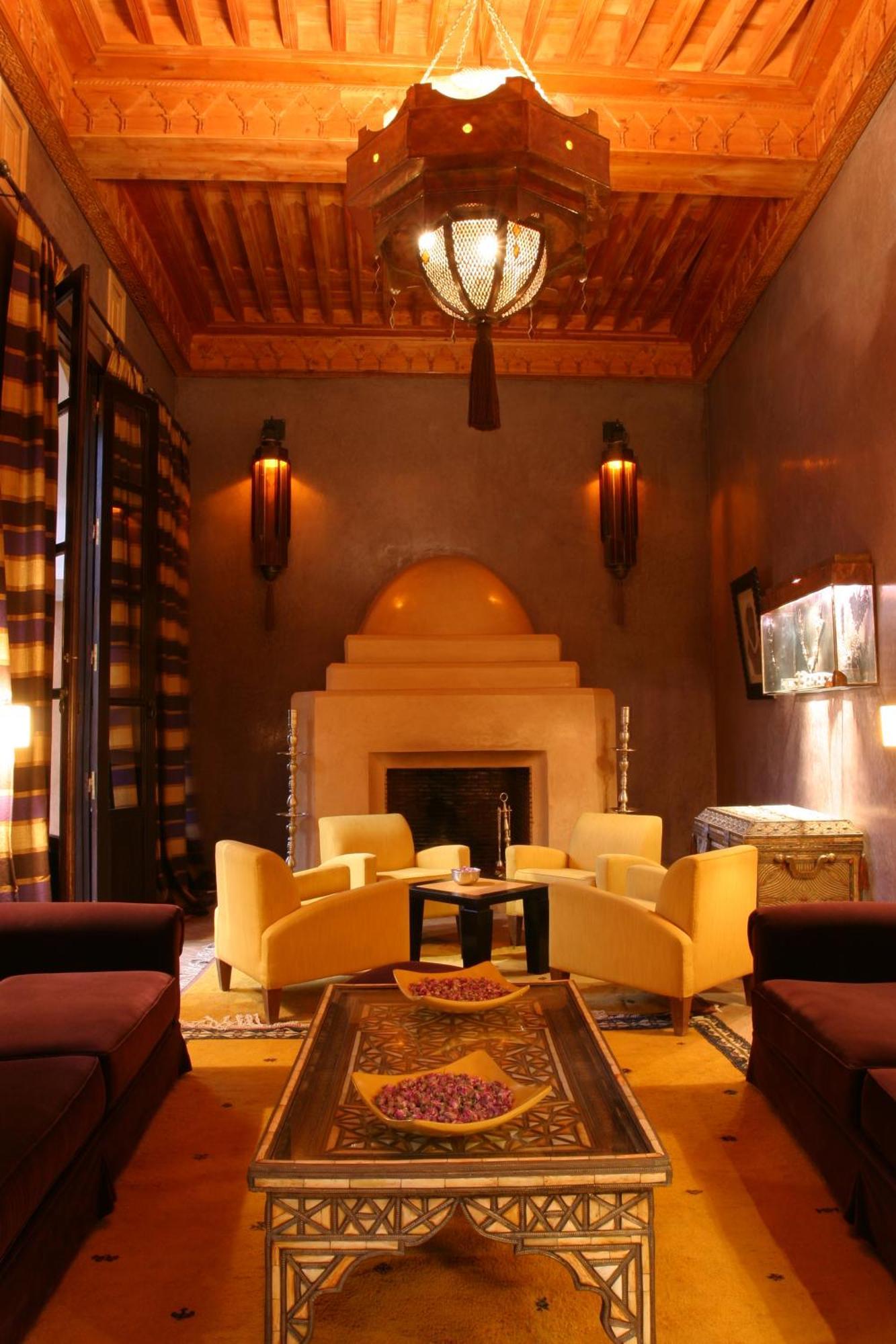 Les Jardins De La Koutoubia Hotel Marrakesh Luaran gambar The library at the hotel